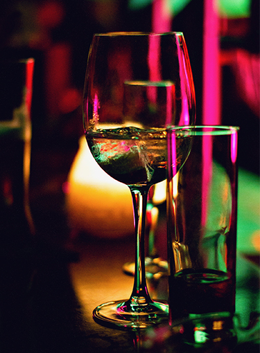 Royston_Web_Images_FeatureImages_AOP_AlcoholandBev Royston_Web_Images_FeatureImages_AOP_AlcoholandBev